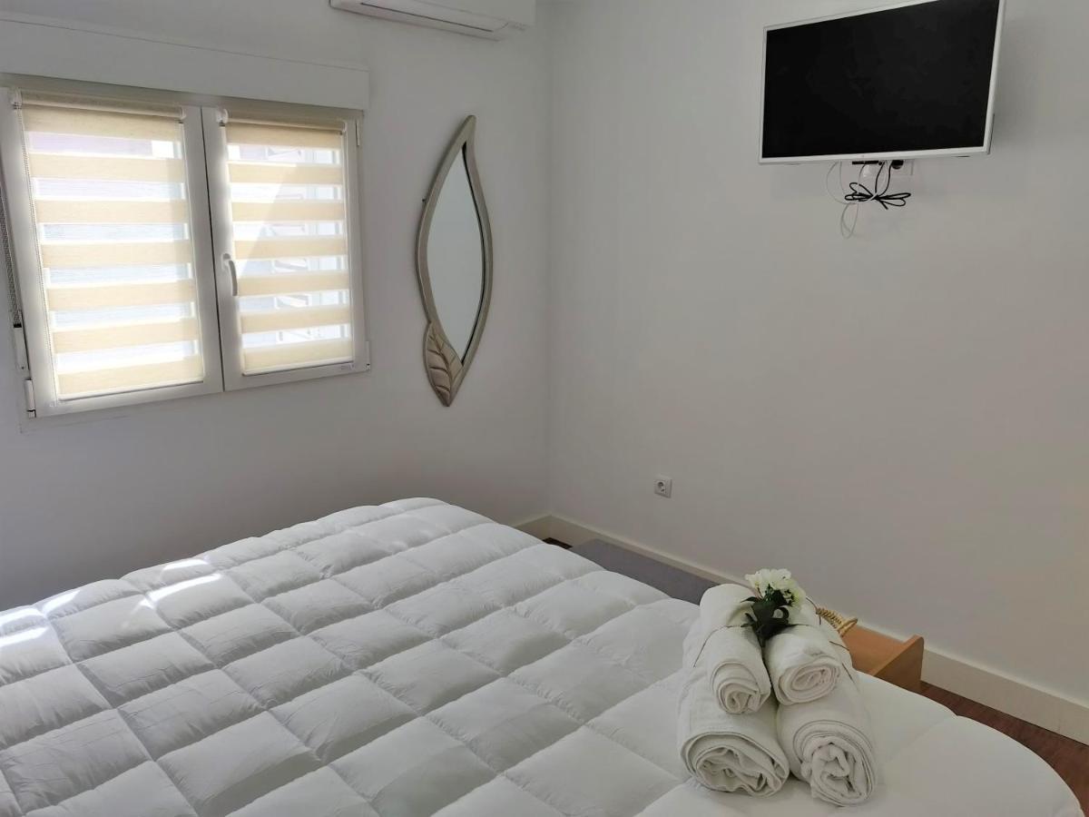 Apartamentos R66 Касерес Екстер'єр фото