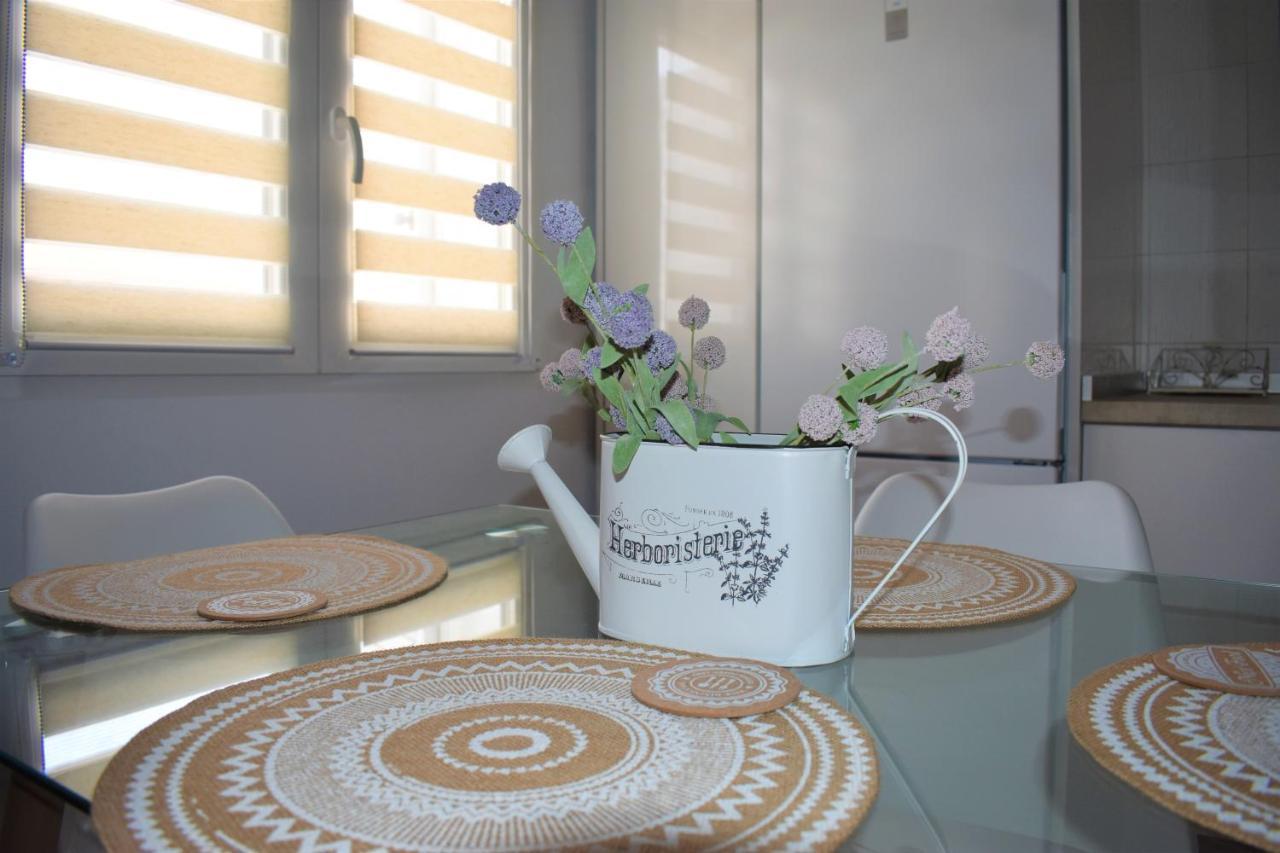 Apartamentos R66 Касерес Екстер'єр фото
