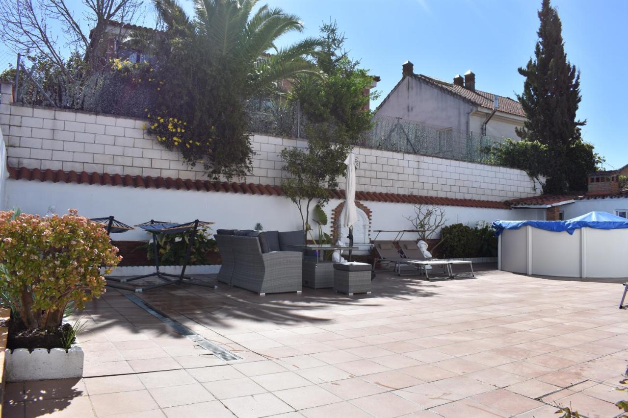 Apartamentos R66 Касерес Екстер'єр фото